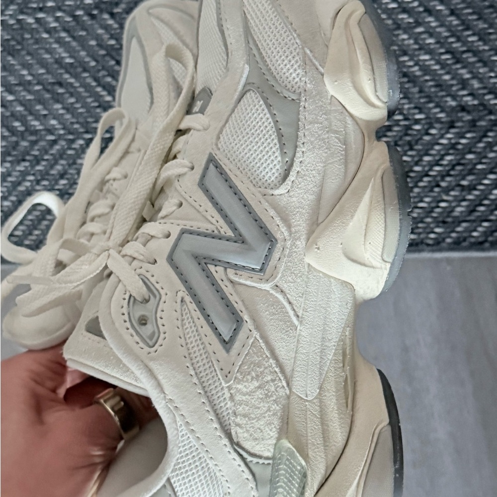 New Balance 9060 Sneakers